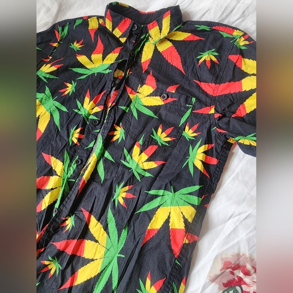 Spencers "MaryJ" button-down short-sleeved - Picture 4 of 5